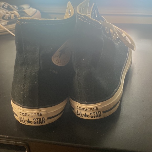 Converse shoes - Picture 7 of 7